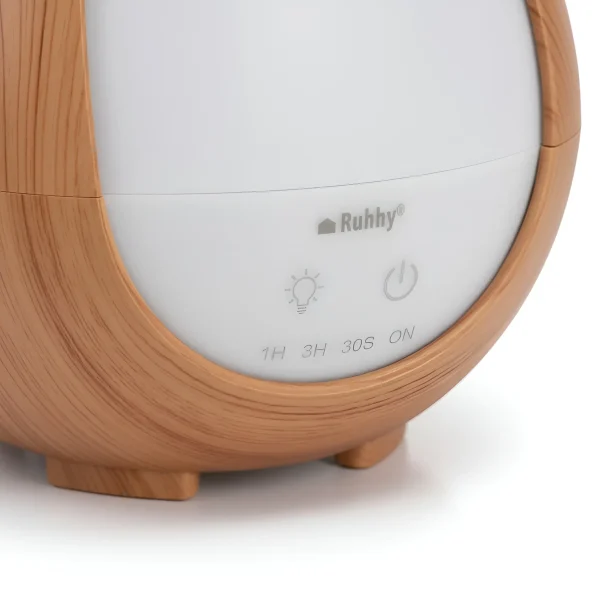A Ruhhy ultrahangos aroma diffúzor közelről márkajelzéssel és irányítópanellel