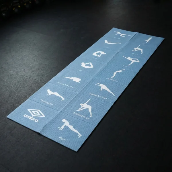 Umbro jógamatrac 13 db edzéstípust bemutató grafikával, edzőtermi környezetben