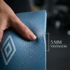 Az 5 mm vastag Umbro jógamatrac mélységének prezentálása
