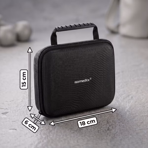 Az Isomedix mini masszázspisztoly elegáns, fekete hordtáskájának pontos méretei (18x15x6 cm)