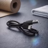 Fekete USB-C típusú töltőkábel a mini masszázspisztoly töltéséhez